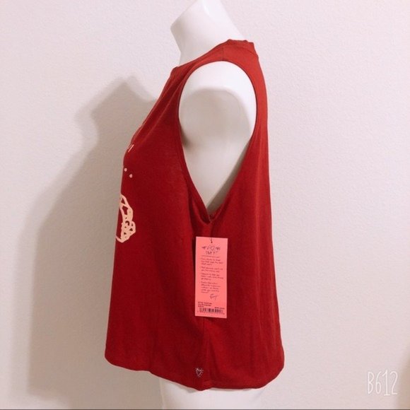Betsey Johnson Tank Top Two to Taco Muscle Tee in Medium Red, Size M, NWT - Picture 5 of 9